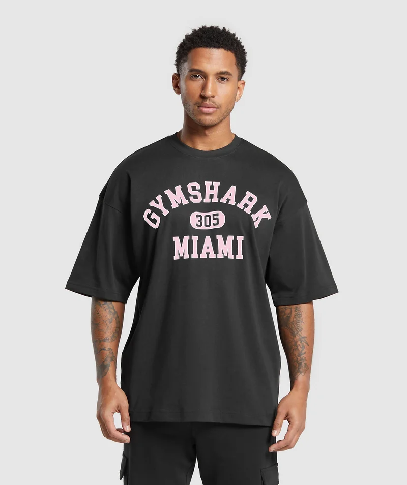 Graphic T-shirt - black/dolly pink.