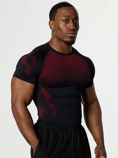 TRIBAL COMPRESSION BLACK AND RED SHORT SLEEVE T SHIRT