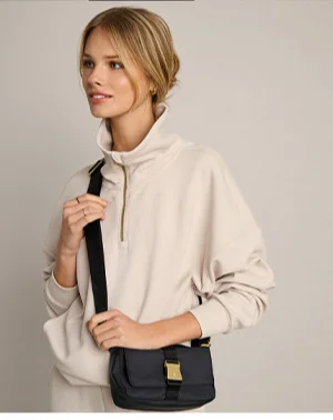 On the Daily Crossbody Bag: Pure Black