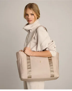 On the Daily Tote: Beige Stone