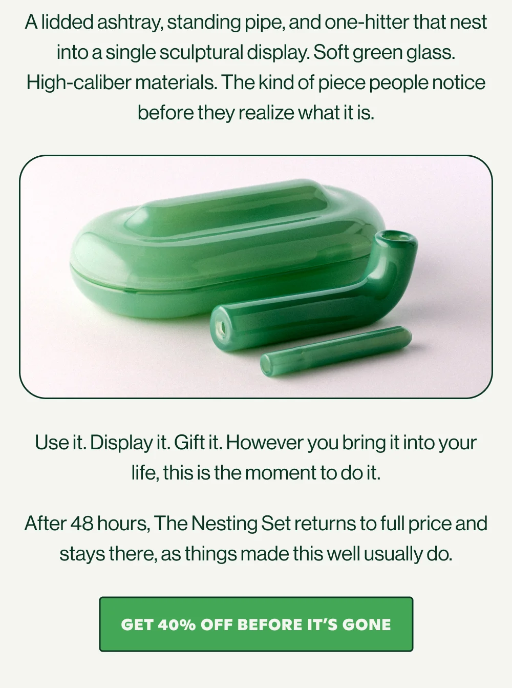 A lidded ashtray