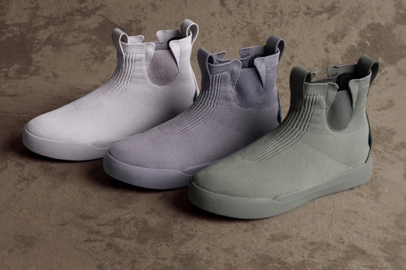 Hero graphic of the three new seasonal colours of Weekend Chelseas lined up.