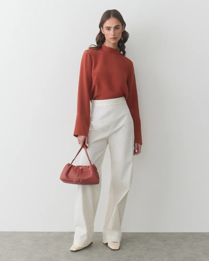DARK TERRACOTTA. CLAY SUEDE.