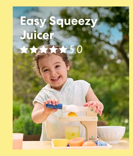 Easy Squeezy Juicer: measure out early math with pretend play!