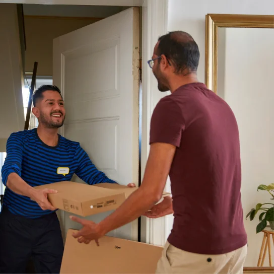 Man receiving delivery order