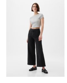 Display images to show real-time content