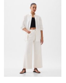 Display images to show real-time content