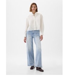 Display images to show real-time content