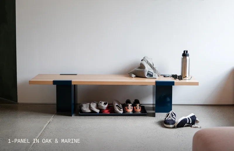The Lift Off Coffee Table, 1-Panel in Oak & Marine.