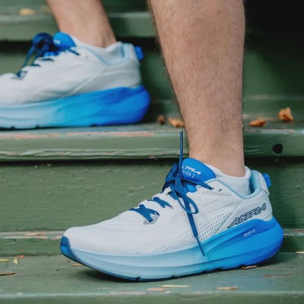Man wearing Altra shoes