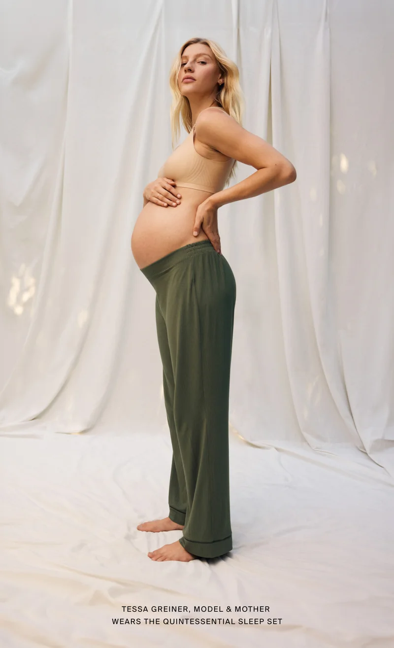 Tessa Greiner, Model & Mother wears the quintessential Sleep Set