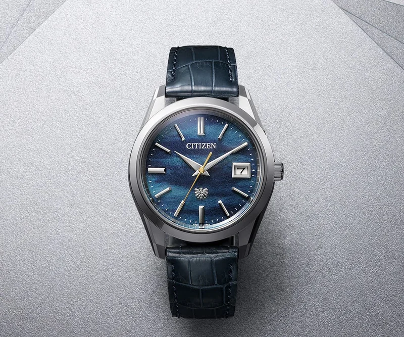 The CITIZEN - AQ4100-22L
