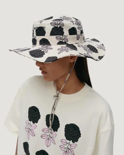 Muutos Vihkiruusu hat