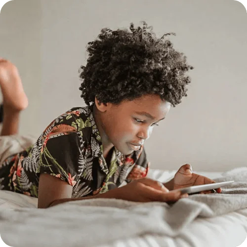 10 Things Kids Should NEVER Do Online 10 Things Kids Should NEVER Do Online