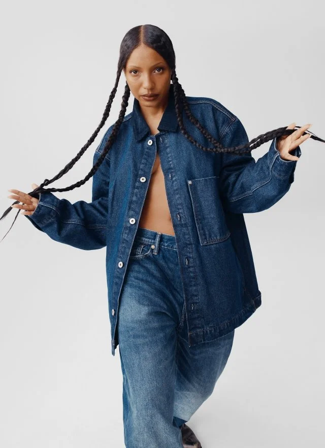 Display images to show real-time content