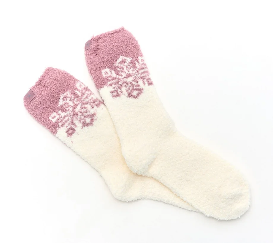 Barefoot Dreams CozyChice Snowflake Socks