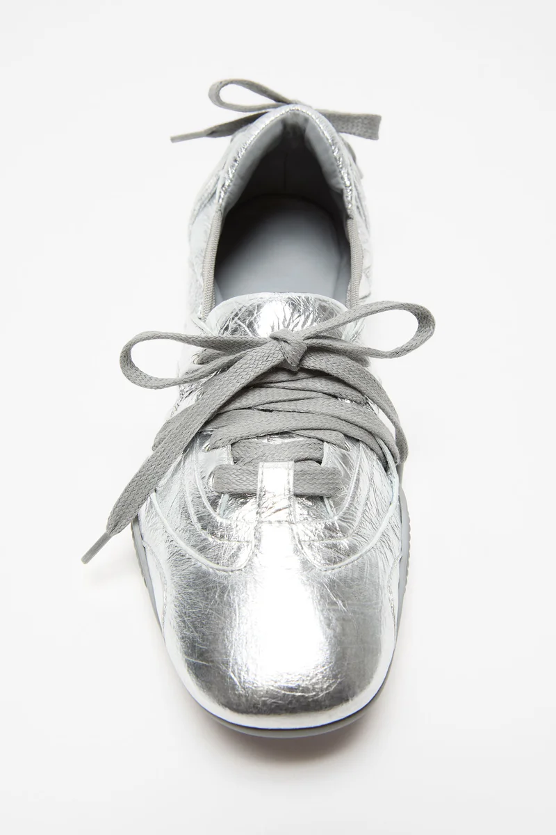 Lace-up Ballerinas