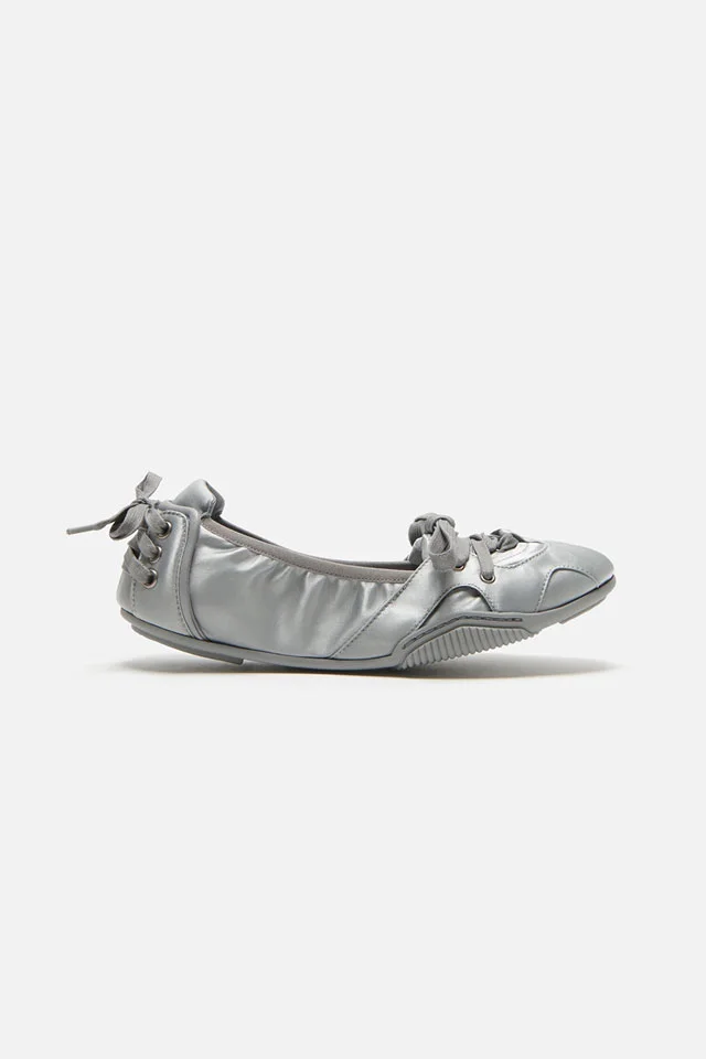 Lace-up Ballerinas