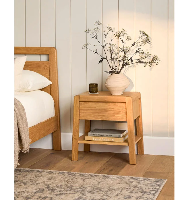 Dalsa Warm Oak Nightstand