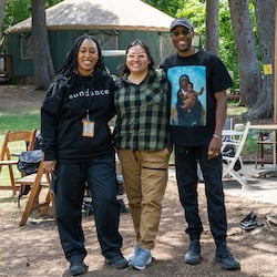 A
group photo of ‘Blacked Out Dreams’ lab fellows Nia Imani Phillips (left) and Adeleke Omitowoju (right) with contributing editor Claudia Ramirez.