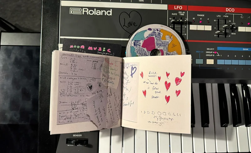Moon Music - Notebook Edition CD Image
