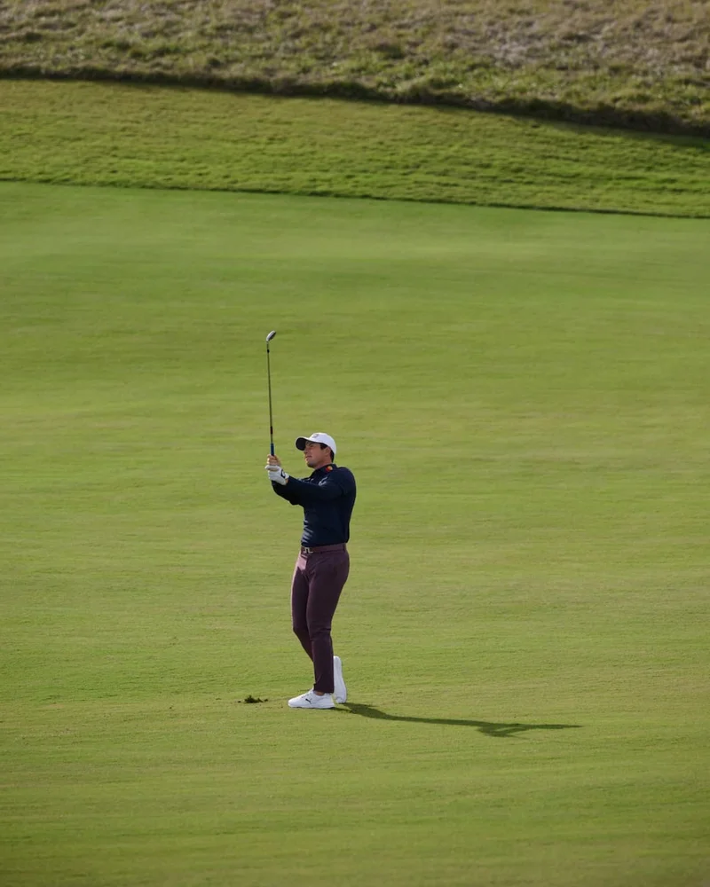Viktor Hovland in Ellott Pant