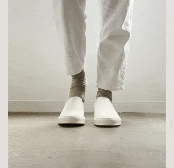 Garda in Antique White.