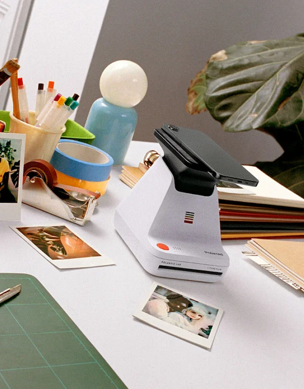 Renders of the Polaroid Lab printer