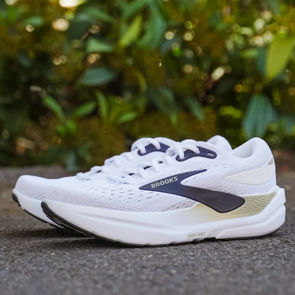 Brooks Ghost Max 3