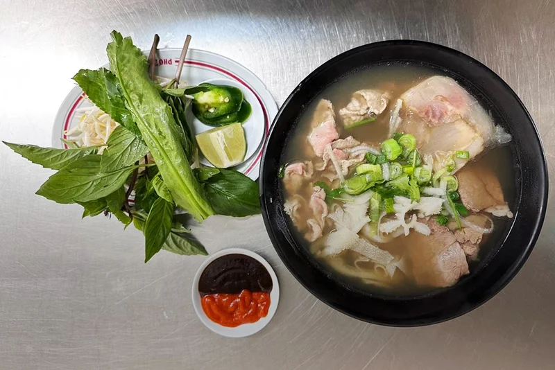 🐂 OXTAIL: Phở 79