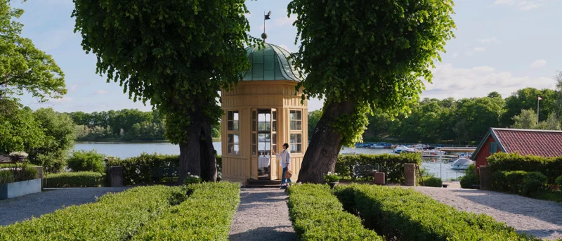 Book a hotel with free cancellation