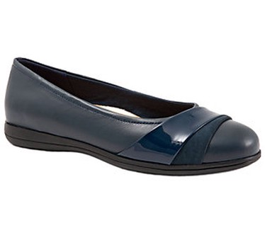 Trotters Slip-On Flats - Danni