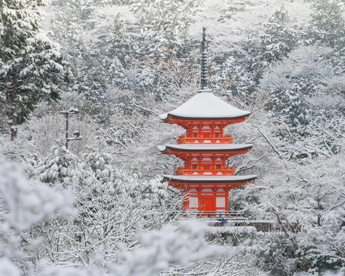 The three-story, 102-foot-tall pagoda at Kyomizu-dera Temple is a not-to-be-missed place to explore when planning a trip to Kyoto. Winter can be the best time to visit Japan, even better, with guidance from a travel pro.