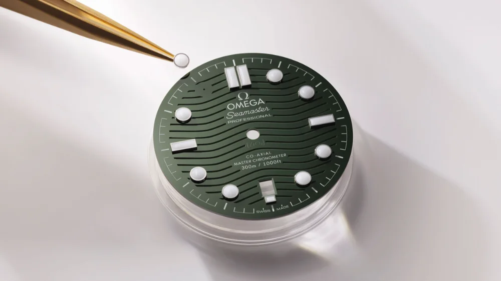 Dial of the Seamaster Diver 300m 21030422010001