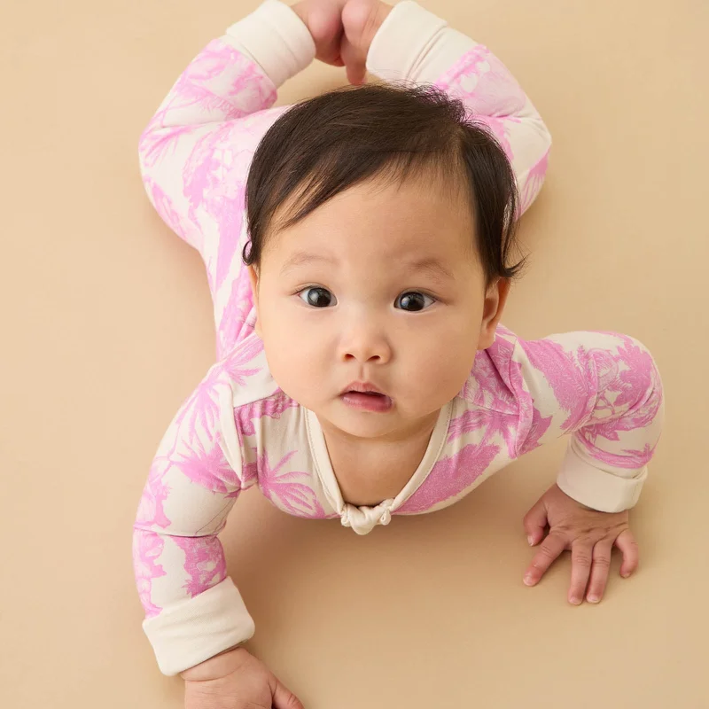 Image of MORI x Desmond & Dempsey Pink Clever Zip Baby Pajamas