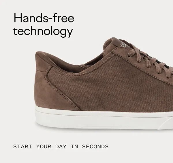 Grippy rubber outsole. Arch Form Insoles. Hands-free technology