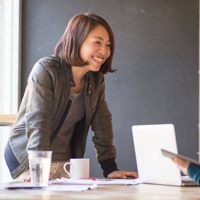 7 Phrases Women Need to Stop Using in Conversation