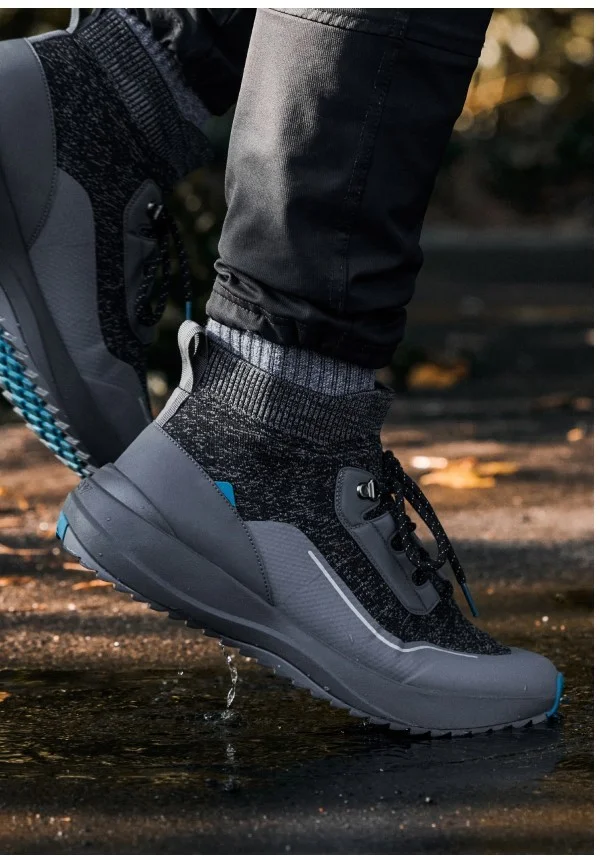 Graphic of the Stormburst in Peak Black.