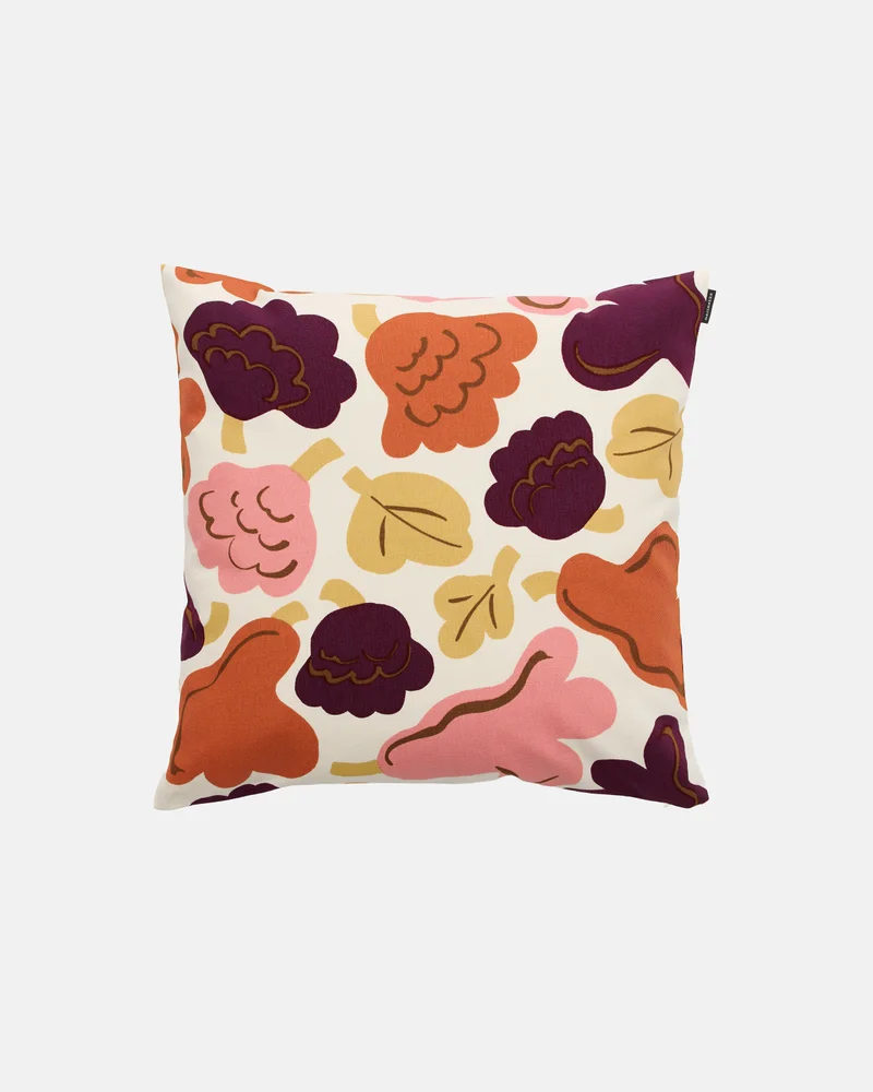 Pieni Kukasta kukkaan Pillow cover Pieni Kukasta kukkaan Pillow cover