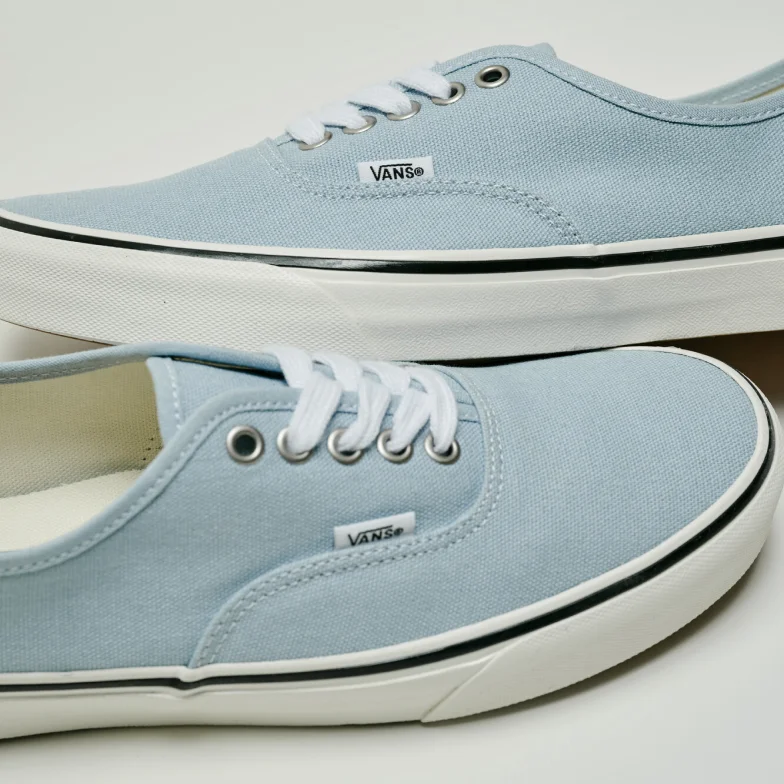 Cool Tones. Warm Days.