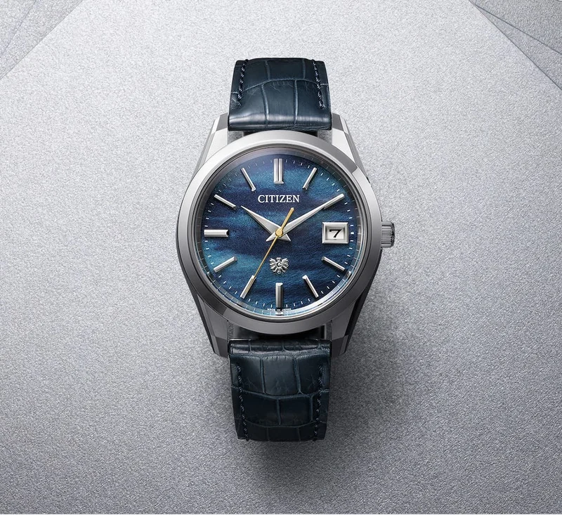 The CITIZEN  -  AQ4100-22L