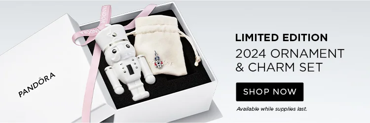 Pandora ornament and charm set