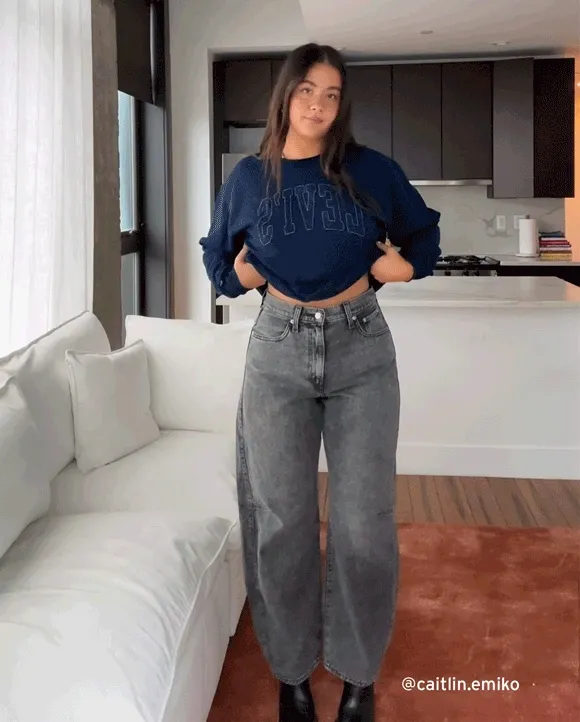 CAITLIN IN THE CINCH BAGGY BARREL