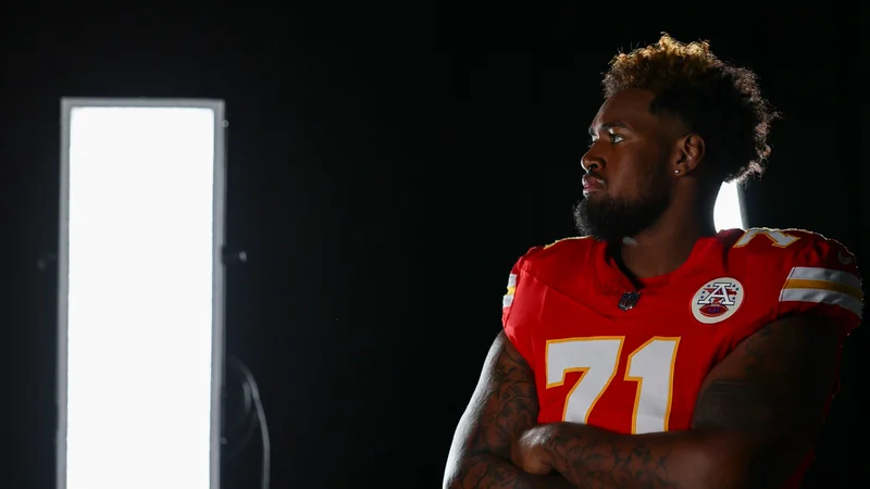 Jason Kelce: Chiefs rookie Josh Simmons reminds me of Trent Williams