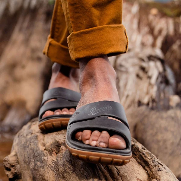 Shelter Cove Slides - Available in Men's and Women's