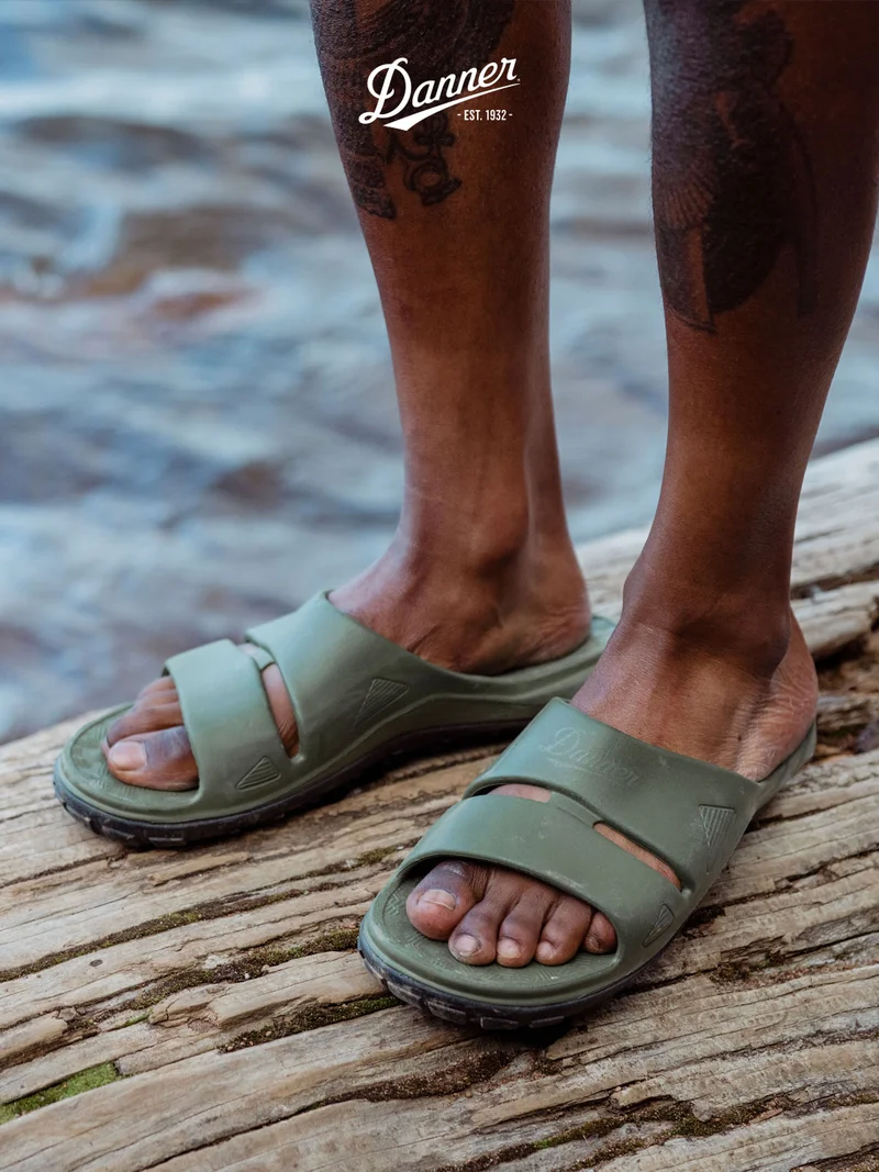 Pictured: Shelter Cove Slide - Forest - Men's
