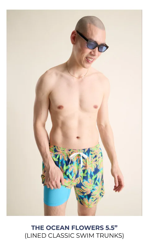 Lined Classic Swim Trunks: The Ocean Flowers 5.5"