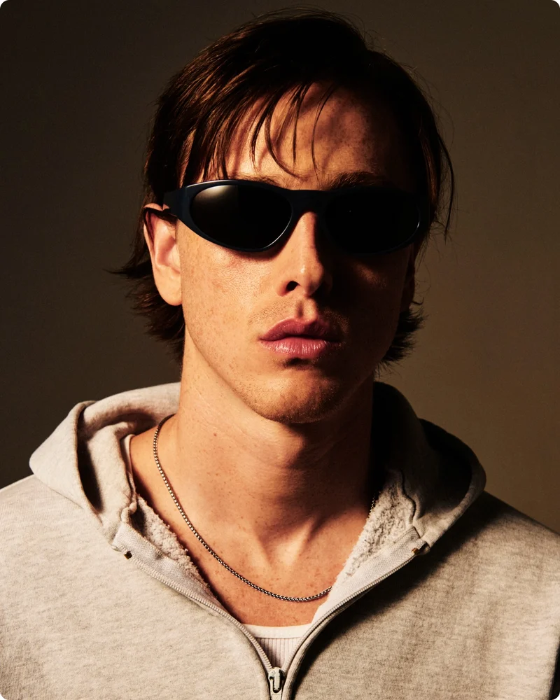 Harris Dickinson