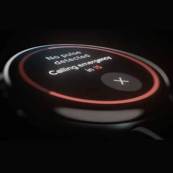Picture of a Pixel Watch reading 'No pulse detected Calling emergency in 15'