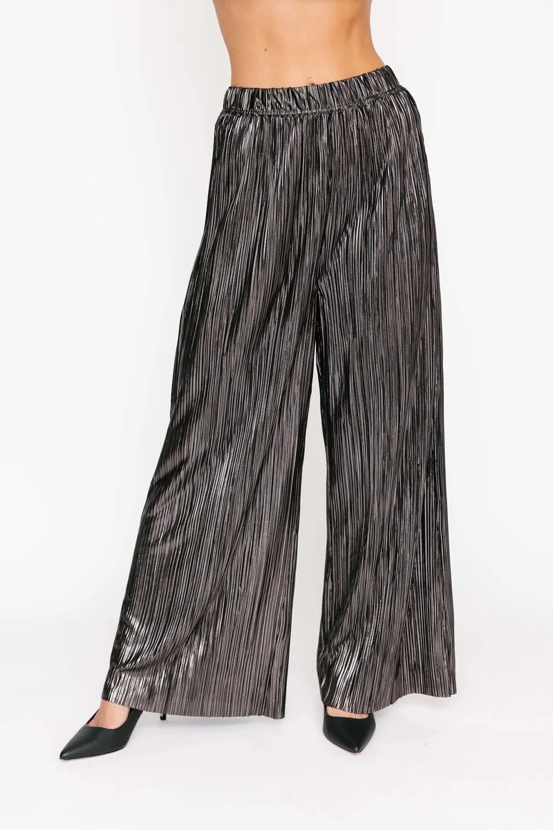 Image of Tasia Wide Leg Pant in Black Metallic